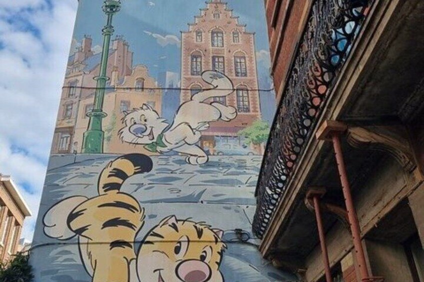 Brussels through its comics murals