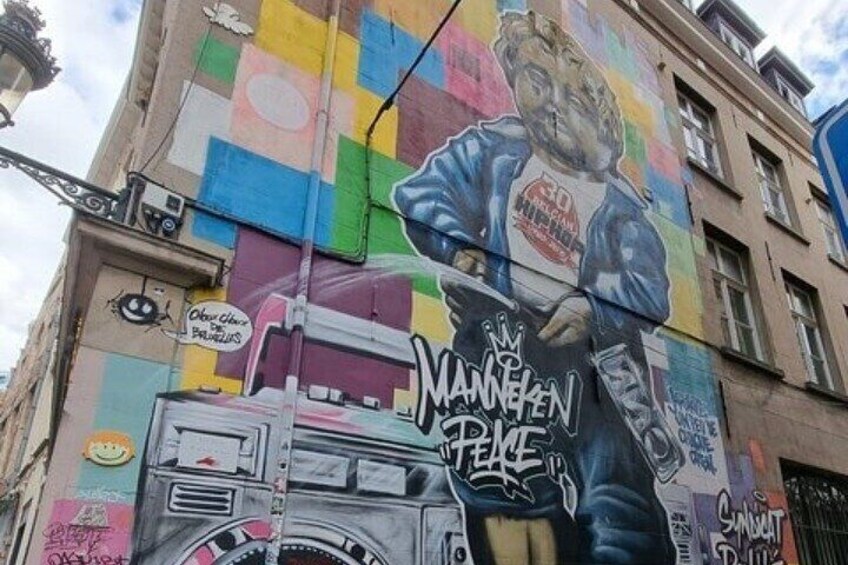 Brussels through its comics murals