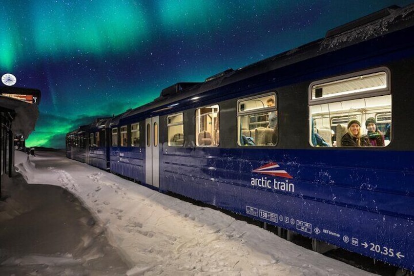 4 Hours Northern Lights Train with Guide