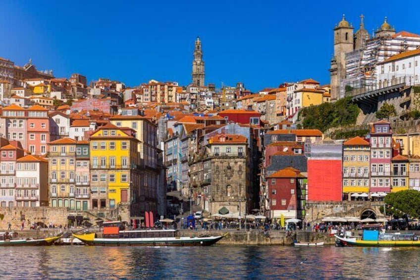 Romantic Porto: Self-Guided City Exploration Game