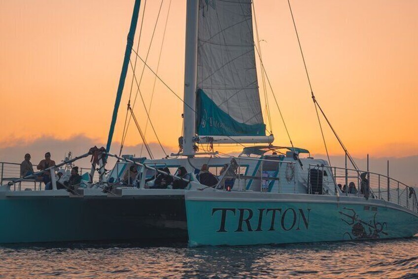 Incredible Sunset Sailing 