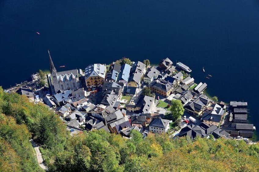 Full Day Private Tour to Hallstatt and Salzburg from Vienna