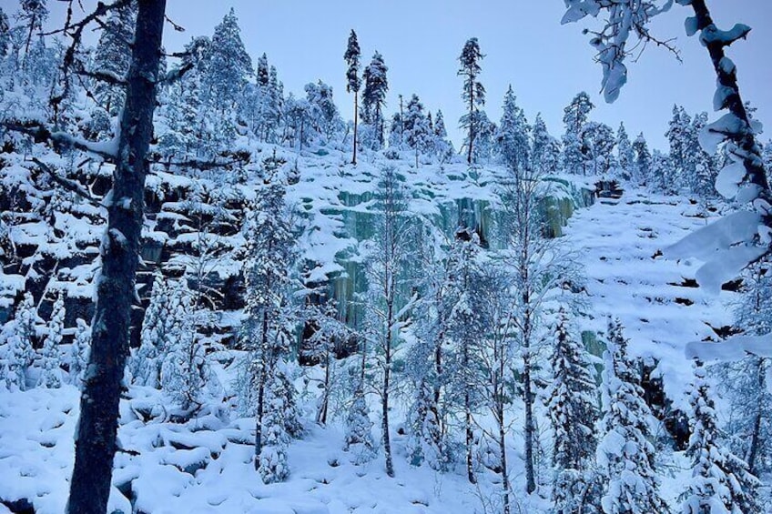 Korouoma Frozen Waterfalls Hiking Tour