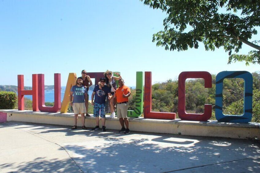 Huatulco Town Tour with Certified Guide