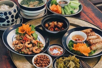 Private Dinner with Local Family in Dong Hoi
