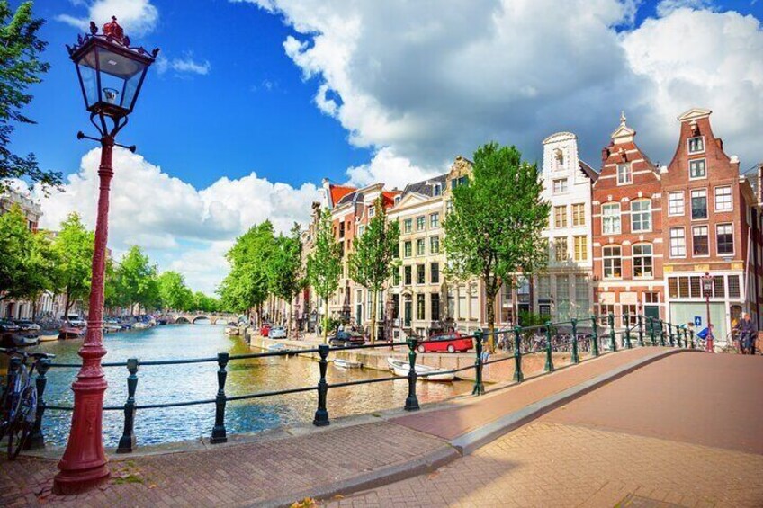 World War II in Amsterdam Private Guided Tour