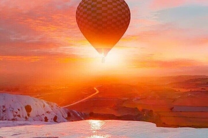 Ab Antalya Pamukkale HeiĂluftballonflug mit Mittagessen