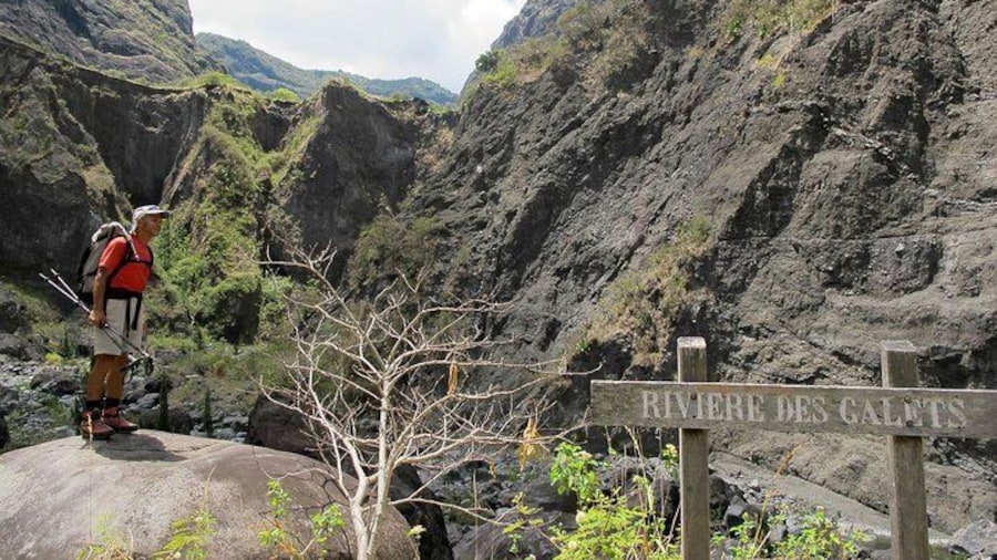 Hiking: Authentic immersion in Mafate