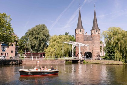 Delft : Croisière en bateau ouvert sur le canal avec skipper