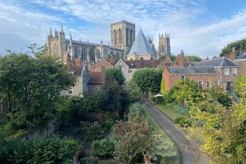 York City Medieval Walls Private Walking Tour