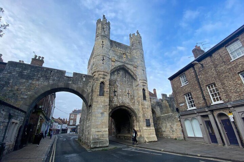 York City Medieval Walls Private Walking Tour