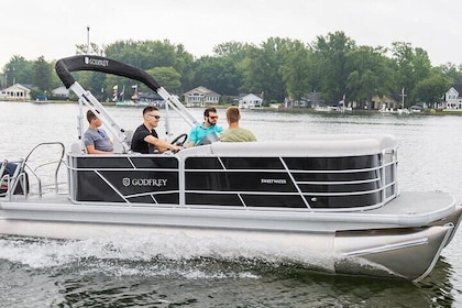 Windsor Pontoon Boat Rental on Lake St Clair / Detroit River