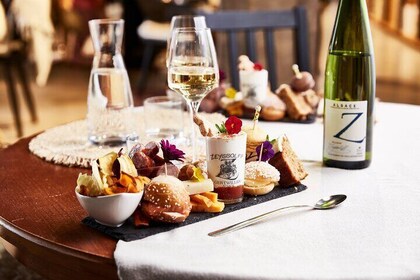 Visita in cantina e vino gourmet - ora del tè attorno al vino