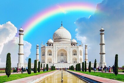 Private Full-Day Taj Mahal and Agra Fort Tour from New Delhi