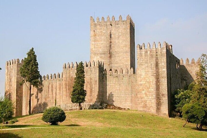 Private Full Day Tour of Guimarães and Braga