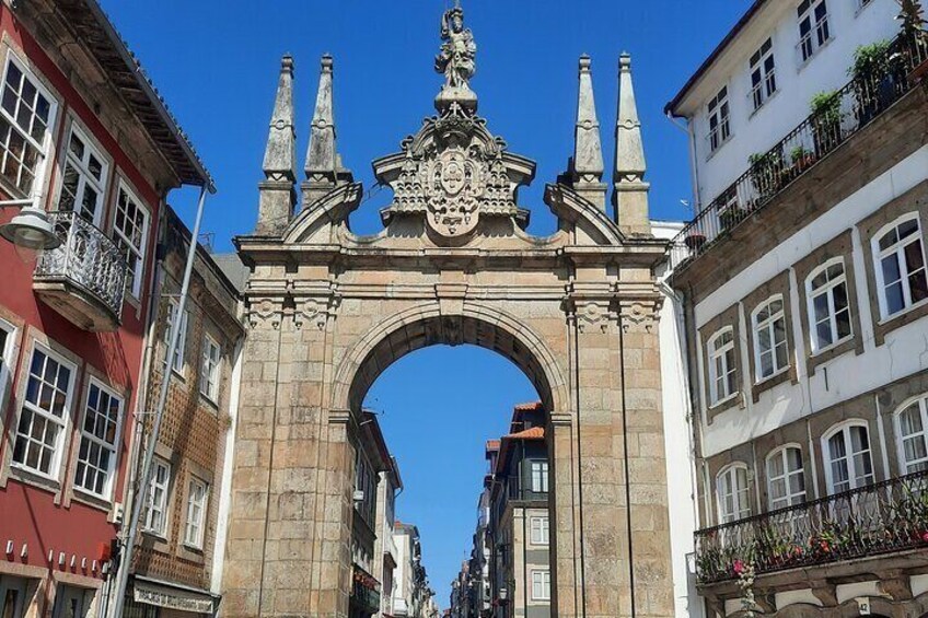Private Full Day Tour of Guimarães and Braga