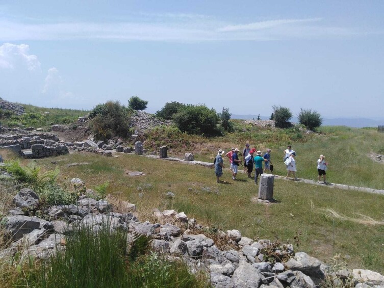 Guided visit of The Archeological Site of Bylis