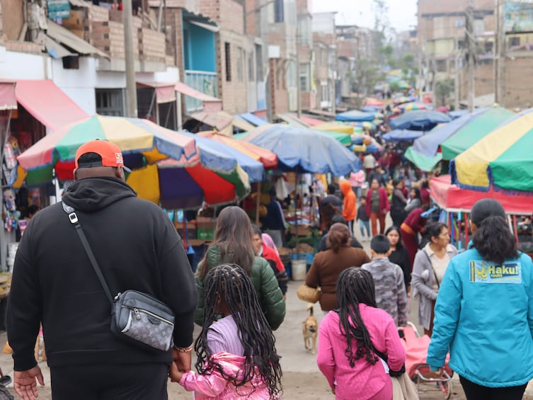 Villa El Salvador Shanty Town Tour in Lima