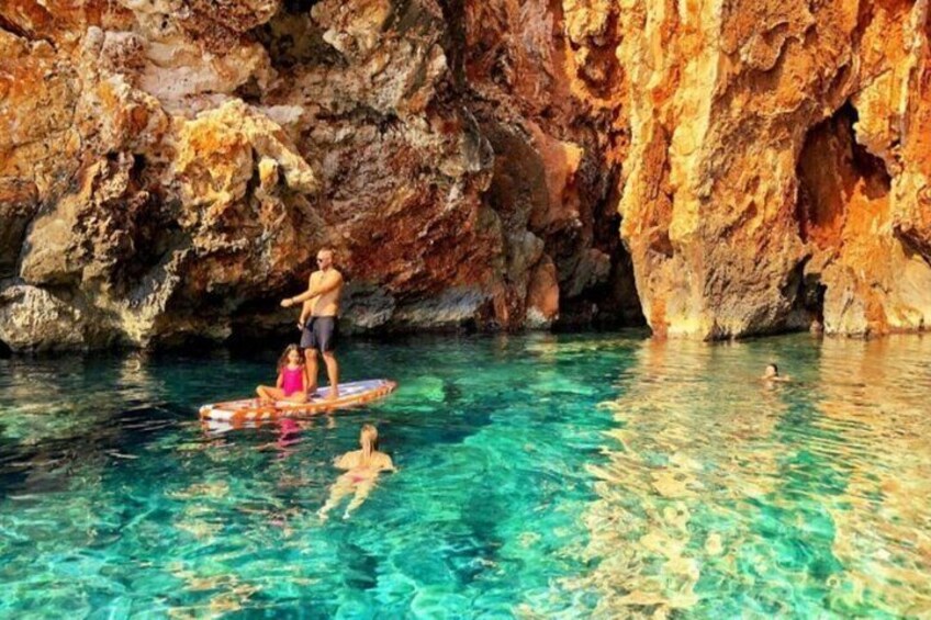 Simply fascinating & perfect for cliff jumping! Snorkeling’s great in the little cavern-like crevices.