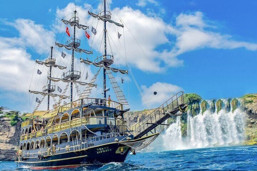 Pirate Boat Trip From Antalya With Animations