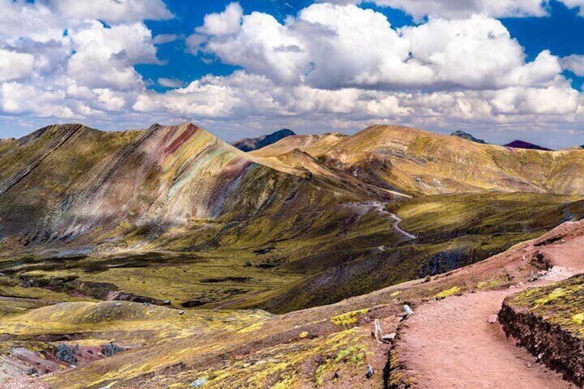 Full-Day Guided Tour to Palccoyo Rainbow Mountain