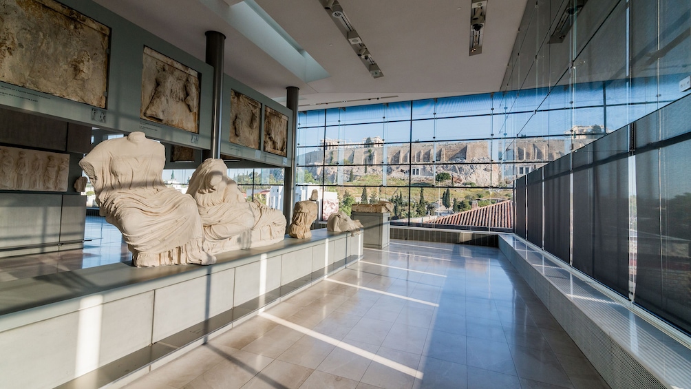 Acropolis monuments, Acropolis museum, Plaka and Greek food 