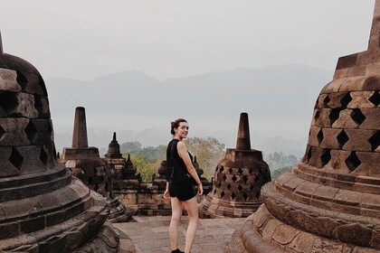 Yogyakarta: Borobudur-templet (klÀttra upp) och Prambanan-templet