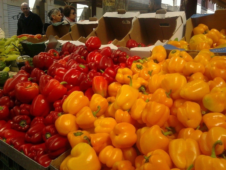 Foto 3 von 10 laden Gourmet Athens Food tour
