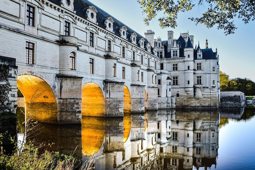 Small group half-day trip to Chenonceau Castle from Tours