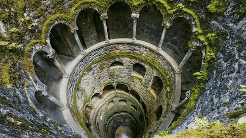 Sintra: Tiket Masuk Quinta da Regaleira dan Tur Berpemandu