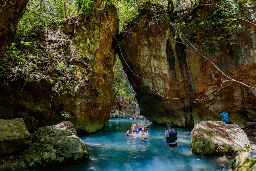 La Leona Waterfall Hike w/ Lunch