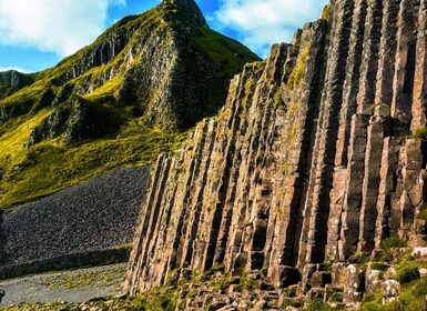 Belfast Shore Excursion: Giant's Causeway and Belfast Tour