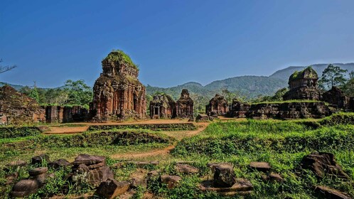 从会安 / 达南出发的 My Son Sanctuary 下午游和 游轮 之旅