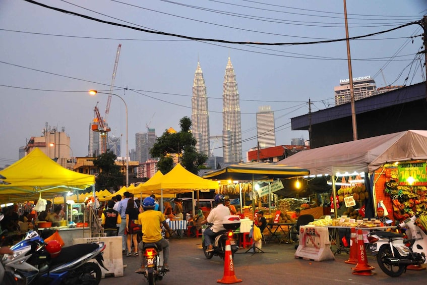 Picture 2 for Activity Kuala Lumpur: Half Day Local Food Walking Tour