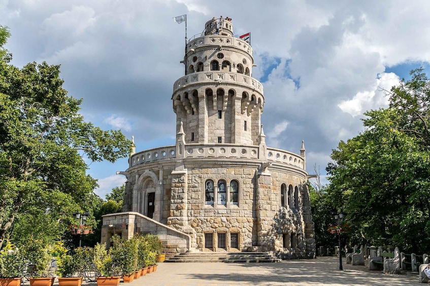 Picture 4 for Activity Budapest: Elisabeth Lookout Tower Chairlift Ticket and Tour