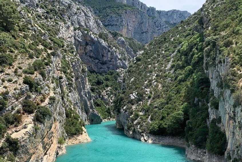 Private Day Tour Fountain, Waterfalls and Lavender Fields