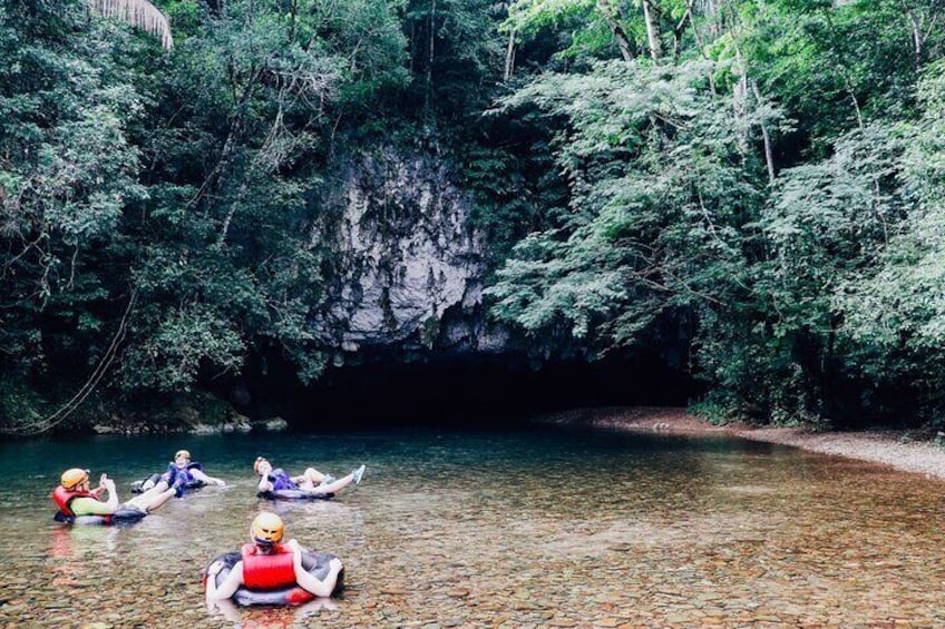 Cave Tubing @Nohoch Che'en