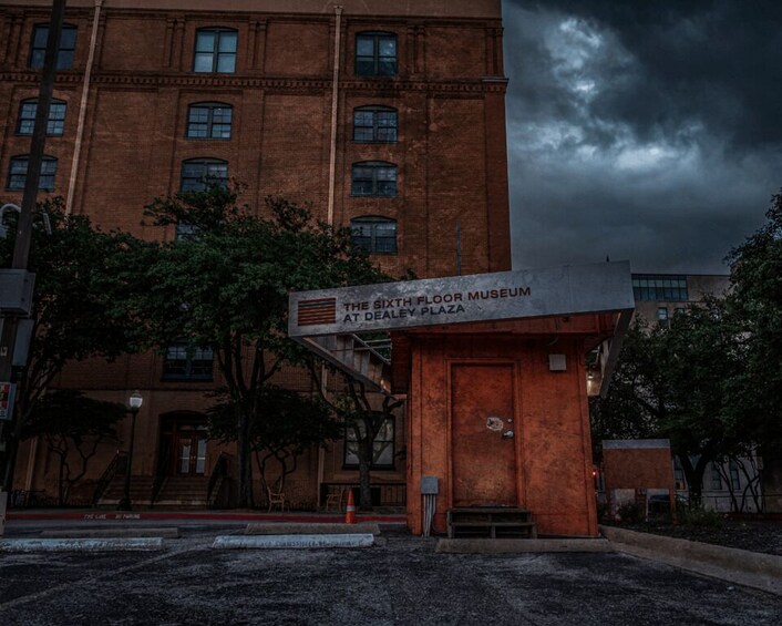 Picture 2 for Activity Dallas: Historic West End Ghost Walking Tour