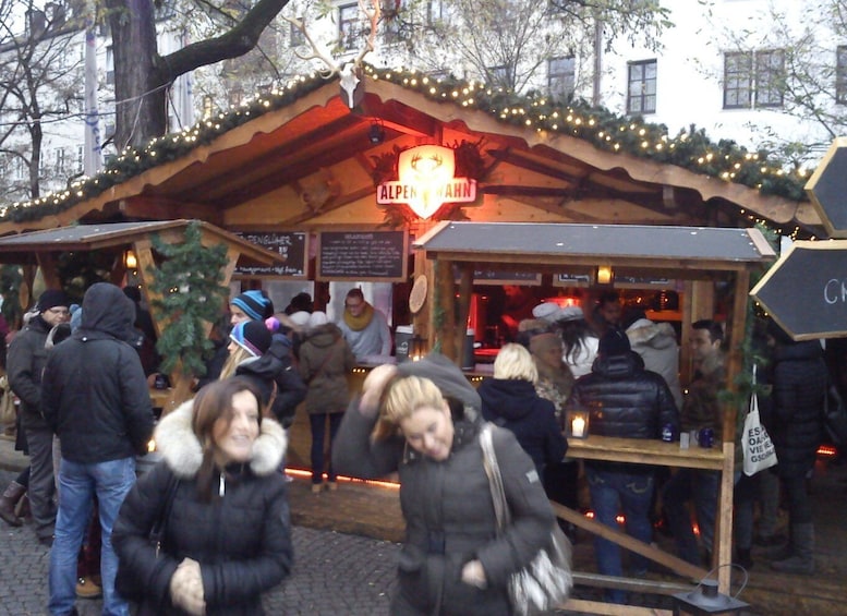 Picture 3 for Activity Munich: Christmas Market Tour with Mulled Wine