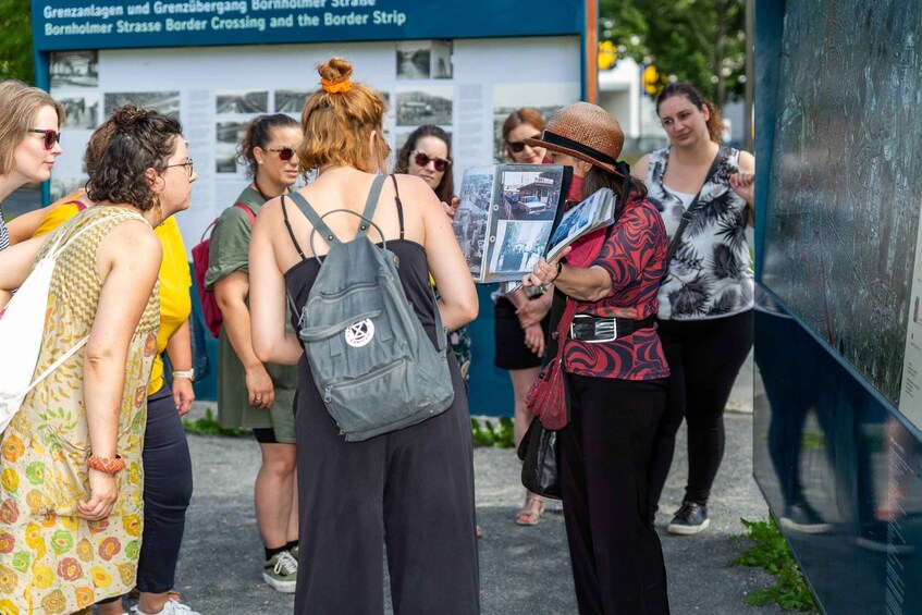 Berlin Wall: Small Group Guided Tour