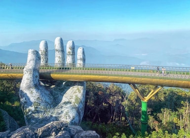 Hoi An/Da Nang: Gemeinsamer Shuttle-Bus zur Goldenen Brücke