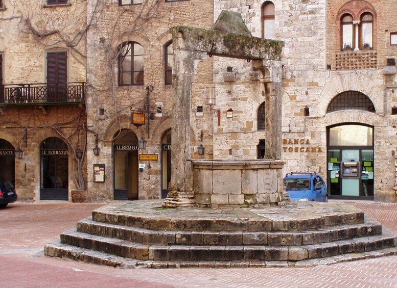 Picture 6 for Activity Private Guided Tour in San Gimignano