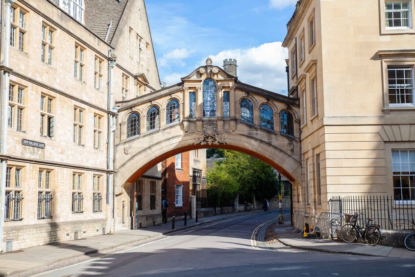 Picture 7 for Activity Oxford: Private Walking Tour with University Alumni Guide