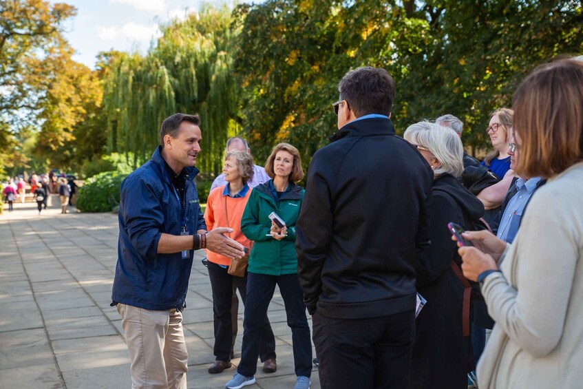 Picture 8 for Activity Oxford: Private Walking Tour with University Alumni Guide