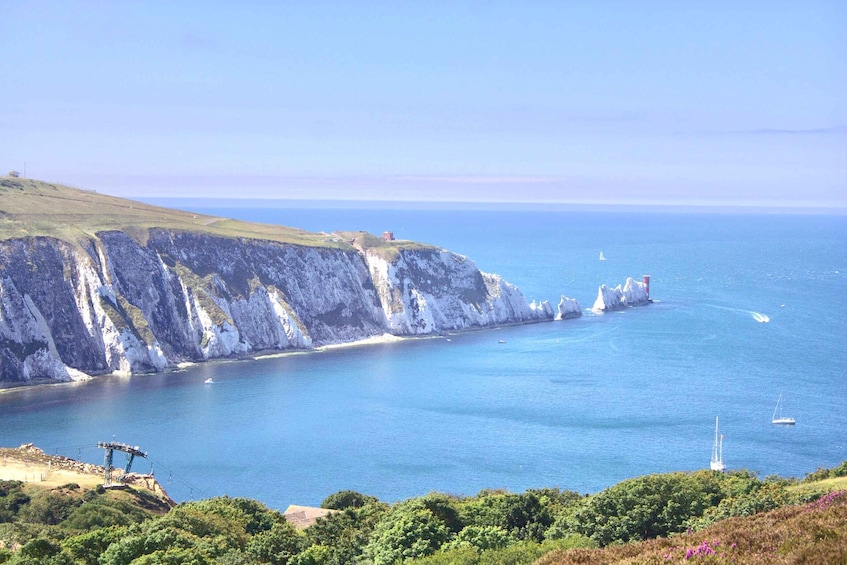 Picture 4 for Activity From Brighton: Isle of Wight Full-Day Trip via Portsmouth