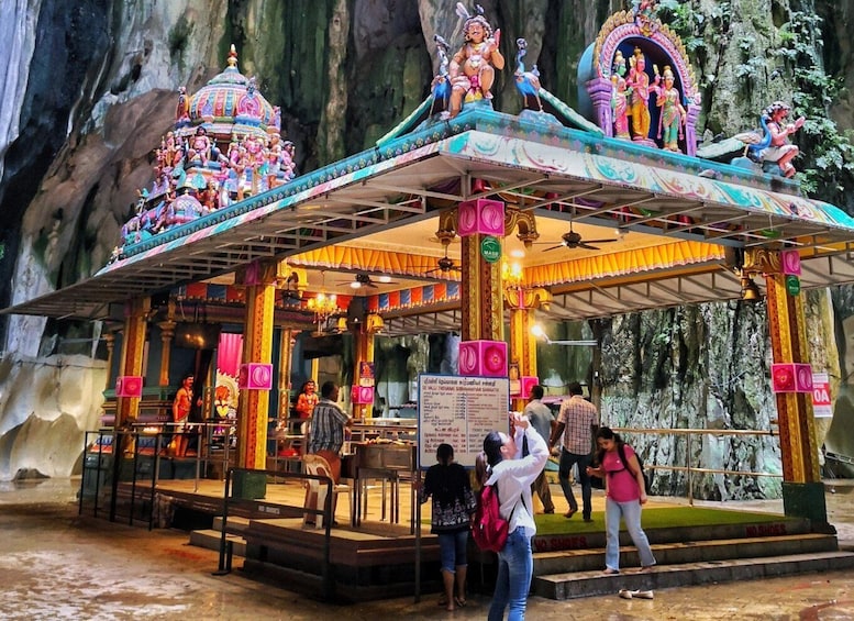 Picture 2 for Activity From Kuala Lumpur: Batu Caves Half-Day Tour