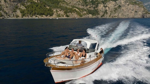 Positano: Amalfi Coast Boat Tour with Fishing Village Visit