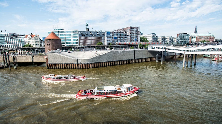 Hamburg: 2-Hour Harbor Cruise