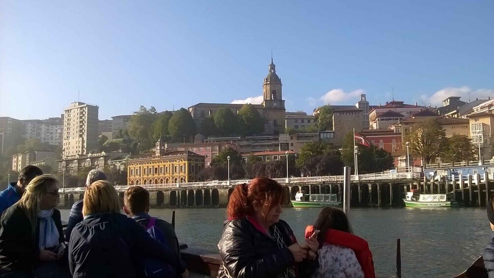 Picture 4 for Activity Bilbao: Boat and Walking Guided Tour with Pintxos