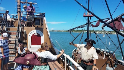 St. Augustine: schattenjachtcruise met show aan boord